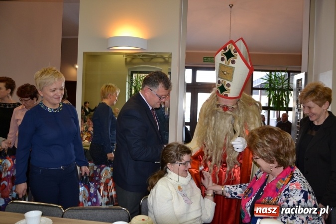 Zdjęcie w galerii na portalu naszraciborz.pl: Integracyjny św. Mikołaj w Tworkowie wiadomości z regionu