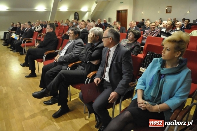 Zdjęcie w galerii na portalu naszraciborz.pl: Nowe autobusy i deputat soku malinowego, czyli 65-lecie raciborskiego PKS-u wiadomości z regionu