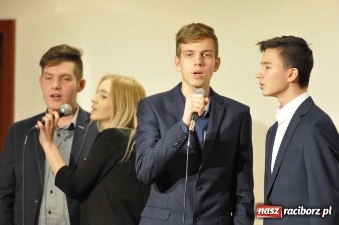 Zdjęcie w galerii na portalu naszraciborz.pl: Nowe autobusy i deputat soku malinowego, czyli 65-lecie raciborskiego PKS-u wiadomości z regionu