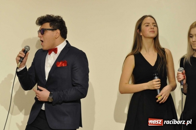 Zdjęcie w galerii na portalu naszraciborz.pl: Nowe autobusy i deputat soku malinowego, czyli 65-lecie raciborskiego PKS-u wiadomości z regionu