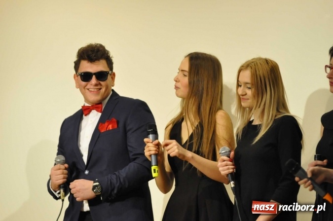 Zdjęcie w galerii na portalu naszraciborz.pl: Nowe autobusy i deputat soku malinowego, czyli 65-lecie raciborskiego PKS-u wiadomości z regionu