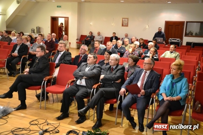 Zdjęcie w galerii na portalu naszraciborz.pl: Nowe autobusy i deputat soku malinowego, czyli 65-lecie raciborskiego PKS-u wiadomości z regionu