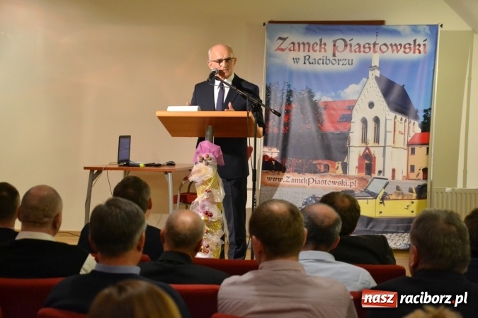 Zdjęcie w galerii na portalu naszraciborz.pl: Nowe autobusy i deputat soku malinowego, czyli 65-lecie raciborskiego PKS-u wiadomości z regionu