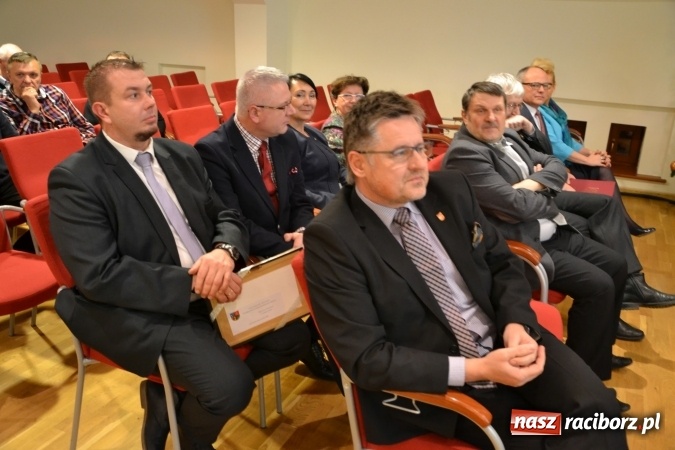 Zdjęcie w galerii na portalu naszraciborz.pl: Nowe autobusy i deputat soku malinowego, czyli 65-lecie raciborskiego PKS-u wiadomości z regionu
