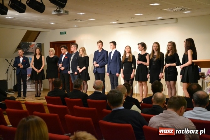 Zdjęcie w galerii na portalu naszraciborz.pl: Nowe autobusy i deputat soku malinowego, czyli 65-lecie raciborskiego PKS-u wiadomości z regionu