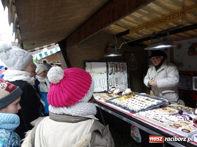 Zdjęcie w galerii na portalu naszraciborz.pl: Raciborzanie wśród przyjaciół, czyli występy młodych artystów MDK z Raciborza w sercu Bawarii - część I  wiadomości z regionu