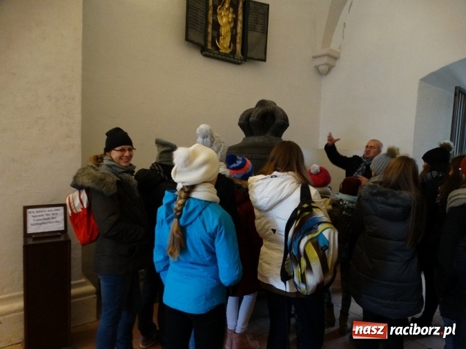 Zdjęcie w galerii na portalu naszraciborz.pl: Raciborzanie wśród przyjaciół, czyli występy młodych artystów MDK z Raciborza w sercu Bawarii - część I  wiadomości z regionu