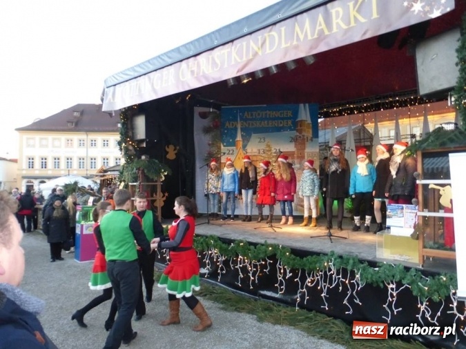 Zdjęcie w galerii na portalu naszraciborz.pl: Raciborzanie wśród przyjaciół, czyli występy młodych artystów MDK z Raciborza w sercu Bawarii - część I  wiadomości z regionu