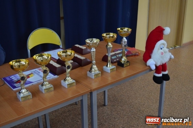 Zdjęcie w galerii na portalu naszraciborz.pl: XII Mikołajkowy Turniej Szachowy w SP4 wiadomości z regionu