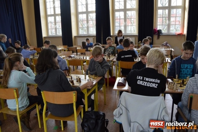 Zdjęcie w galerii na portalu naszraciborz.pl: XII Mikołajkowy Turniej Szachowy w SP4 wiadomości z regionu