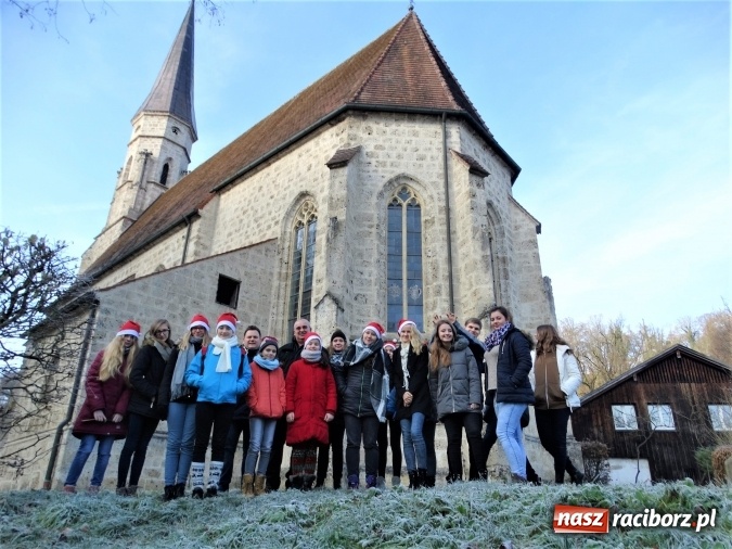 Zdjęcie w galerii na portalu naszraciborz.pl: Raciborzanie wśród przyjaciół, czyli występy młodych artystów z MDK w Raciborzu w sercu Bawarii - część II  wiadomości z regionu