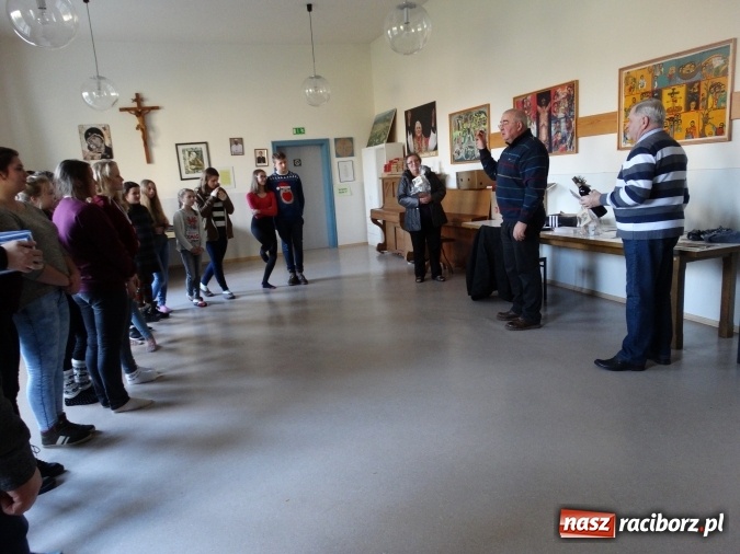 Zdjęcie w galerii na portalu naszraciborz.pl: Raciborzanie wśród przyjaciół, czyli występy młodych artystów z MDK w Raciborzu w sercu Bawarii - część II  wiadomości z regionu