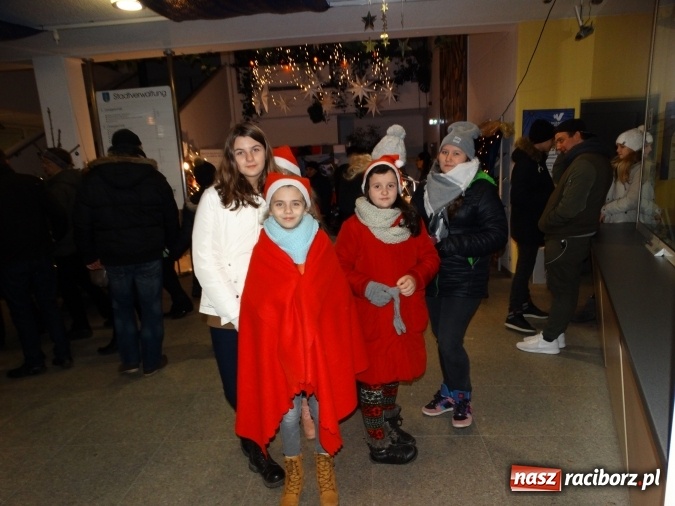 Zdjęcie w galerii na portalu naszraciborz.pl: Raciborzanie wśród przyjaciół, czyli występy młodych artystów z MDK w Raciborzu w sercu Bawarii - część II  wiadomości z regionu