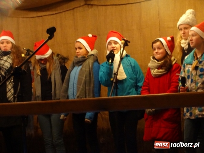 Zdjęcie w galerii na portalu naszraciborz.pl: Raciborzanie wśród przyjaciół, czyli występy młodych artystów z MDK w Raciborzu w sercu Bawarii - część II  wiadomości z regionu