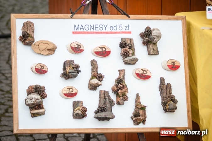 Zdjęcie w galerii na portalu naszraciborz.pl: Dziś rozpoczął się Jarmark Bożonarodzeniowy wiadomości z regionu