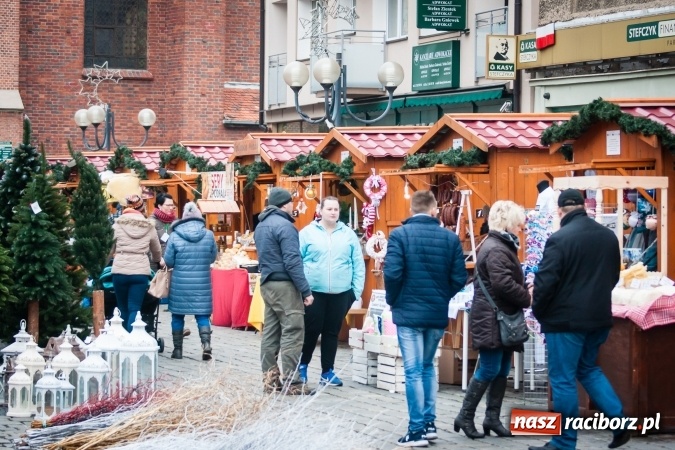 Zdjęcie w galerii na portalu naszraciborz.pl: Dziś rozpoczął się Jarmark Bożonarodzeniowy wiadomości z regionu