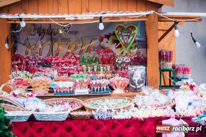Zdjęcie w galerii na portalu naszraciborz.pl: Dziś rozpoczął się Jarmark Bożonarodzeniowy wiadomości z regionu