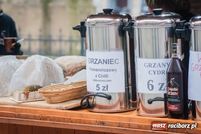 Zdjęcie w galerii na portalu naszraciborz.pl: Dziś rozpoczął się Jarmark Bożonarodzeniowy wiadomości z regionu