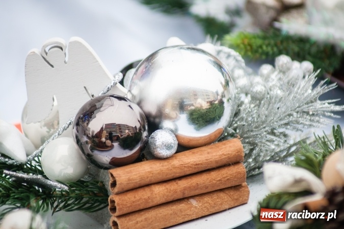 Zdjęcie w galerii na portalu naszraciborz.pl: Dziś rozpoczął się Jarmark Bożonarodzeniowy wiadomości z regionu