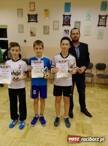 Zdjęcie w galerii na portalu naszraciborz.pl: Gminny turniej tenisa stołowego o Puchar Burmistrza Krzanowic wiadomości z regionu