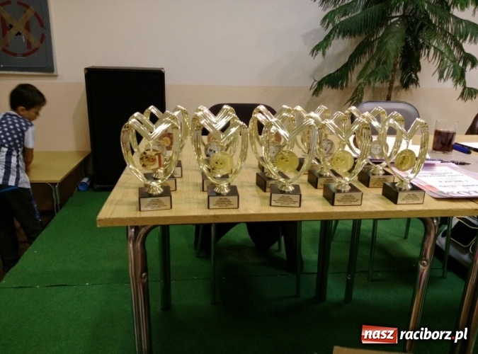 Zdjęcie w galerii na portalu naszraciborz.pl: Gminny turniej tenisa stołowego o Puchar Burmistrza Krzanowic wiadomości z regionu