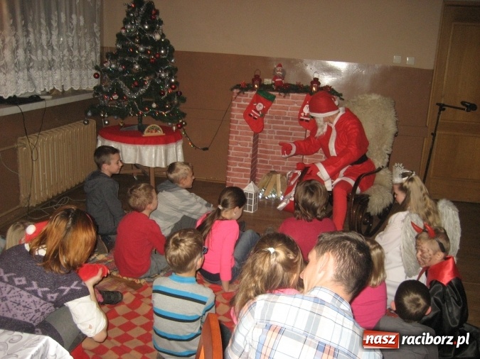 Zdjęcie w galerii na portalu naszraciborz.pl: Mikołajki w Rudzie Kozielskiej  wiadomości z regionu