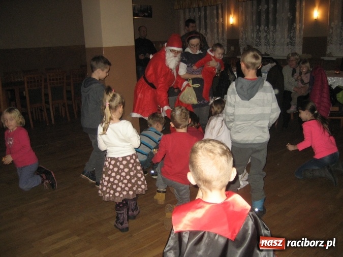 Zdjęcie w galerii na portalu naszraciborz.pl: Mikołajki w Rudzie Kozielskiej  wiadomości z regionu