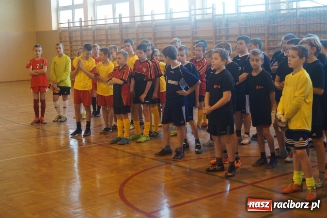 Zdjęcie w galerii na portalu naszraciborz.pl: XIV Mikołajkowy Turniej o Puchar Prezydenta Raciborza za nami wiadomości z regionu