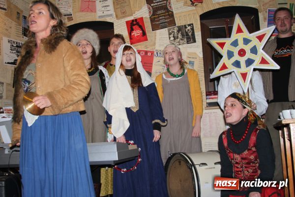 Zdjęcie w galerii na portalu naszraciborz.pl: Moczki i kutie na Końcu Świata wiadomości z regionu