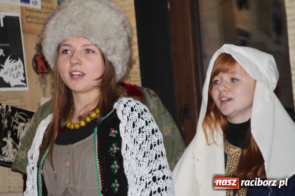 Zdjęcie w galerii na portalu naszraciborz.pl: Moczki i kutie na Końcu Świata wiadomości z regionu