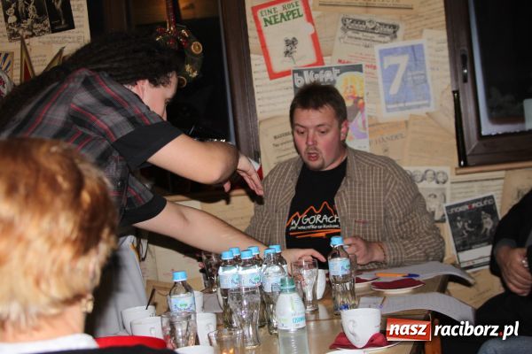 Zdjęcie w galerii na portalu naszraciborz.pl: Moczki i kutie na Końcu Świata wiadomości z regionu