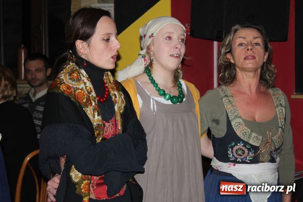 Zdjęcie w galerii na portalu naszraciborz.pl: Moczki i kutie na Końcu Świata wiadomości z regionu