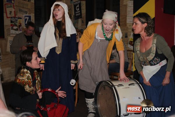 Zdjęcie w galerii na portalu naszraciborz.pl: Moczki i kutie na Końcu Świata wiadomości z regionu