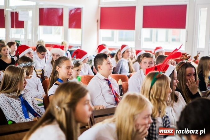 Zdjęcie w galerii na portalu naszraciborz.pl: XVI edycja Wojewódzkiego Konkursu Mistrz Fletu wiadomości z regionu