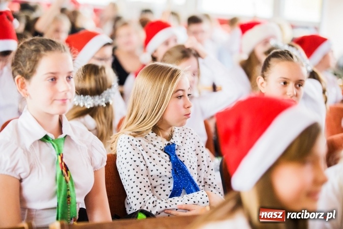 Zdjęcie w galerii na portalu naszraciborz.pl: XVI edycja Wojewódzkiego Konkursu Mistrz Fletu wiadomości z regionu