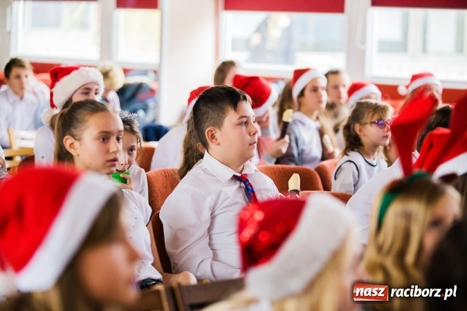 Zdjęcie w galerii na portalu naszraciborz.pl: XVI edycja Wojewódzkiego Konkursu Mistrz Fletu wiadomości z regionu