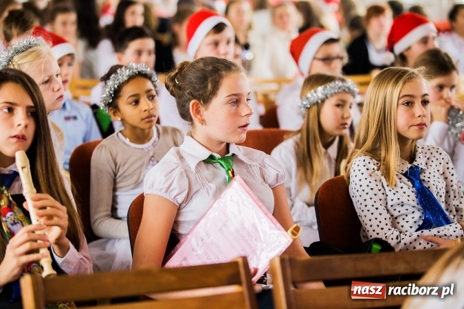 Zdjęcie w galerii na portalu naszraciborz.pl: XVI edycja Wojewódzkiego Konkursu Mistrz Fletu wiadomości z regionu