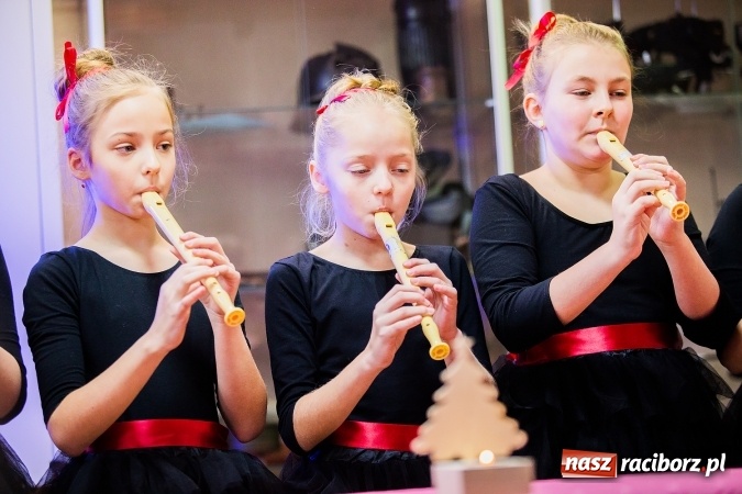 Zdjęcie w galerii na portalu naszraciborz.pl: XVI edycja Wojewódzkiego Konkursu Mistrz Fletu wiadomości z regionu