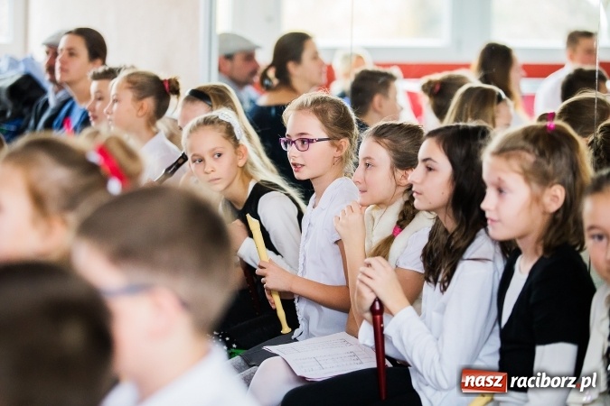 Zdjęcie w galerii na portalu naszraciborz.pl: XVI edycja Wojewódzkiego Konkursu Mistrz Fletu wiadomości z regionu