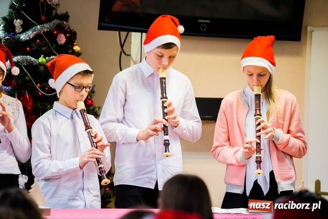 Zdjęcie w galerii na portalu naszraciborz.pl: XVI edycja Wojewódzkiego Konkursu Mistrz Fletu wiadomości z regionu