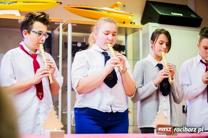 Zdjęcie w galerii na portalu naszraciborz.pl: XVI edycja Wojewódzkiego Konkursu Mistrz Fletu wiadomości z regionu