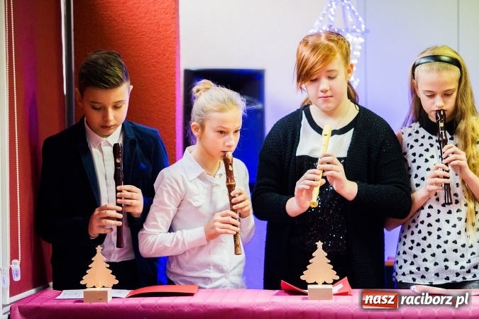 Zdjęcie w galerii na portalu naszraciborz.pl: XVI edycja Wojewódzkiego Konkursu Mistrz Fletu wiadomości z regionu