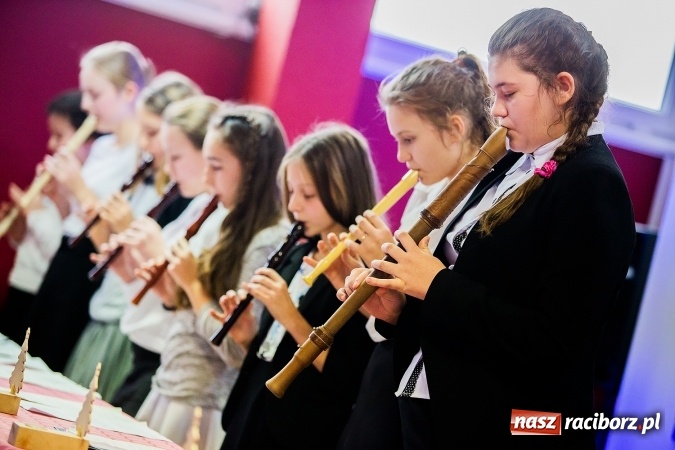 Zdjęcie w galerii na portalu naszraciborz.pl: XVI edycja Wojewódzkiego Konkursu Mistrz Fletu wiadomości z regionu