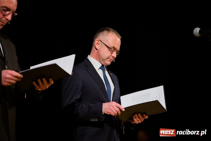 Zdjęcie w galerii na portalu naszraciborz.pl: Zgrana paka spod trzepaka - XVI Gwiazdka Serc za nami FOTOREPORTAŻ wiadomości z regionu