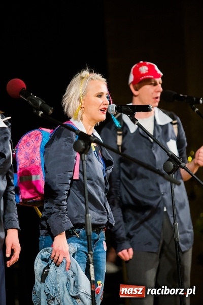 Zdjęcie w galerii na portalu naszraciborz.pl: Zgrana paka spod trzepaka - XVI Gwiazdka Serc za nami FOTOREPORTAŻ wiadomości z regionu