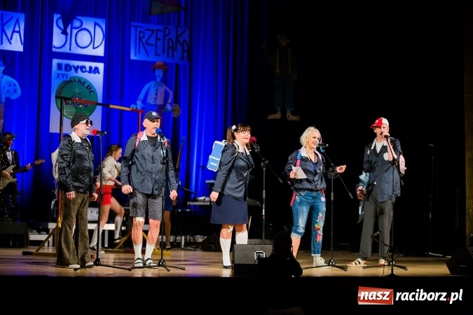 Zdjęcie w galerii na portalu naszraciborz.pl: Zgrana paka spod trzepaka - XVI Gwiazdka Serc za nami FOTOREPORTAŻ wiadomości z regionu