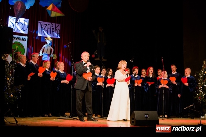 Zdjęcie w galerii na portalu naszraciborz.pl: Zgrana paka spod trzepaka - XVI Gwiazdka Serc za nami FOTOREPORTAŻ wiadomości z regionu