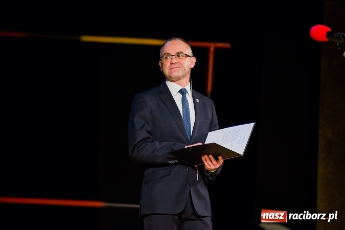 Zdjęcie w galerii na portalu naszraciborz.pl: Zgrana paka spod trzepaka - XVI Gwiazdka Serc za nami FOTOREPORTAŻ wiadomości z regionu