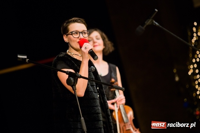 Zdjęcie w galerii na portalu naszraciborz.pl: Zgrana paka spod trzepaka - XVI Gwiazdka Serc za nami FOTOREPORTAŻ wiadomości z regionu