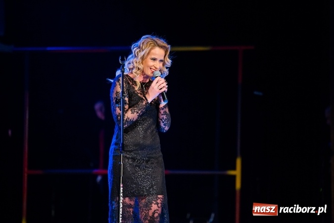 Zdjęcie w galerii na portalu naszraciborz.pl: Zgrana paka spod trzepaka - XVI Gwiazdka Serc za nami FOTOREPORTAŻ wiadomości z regionu